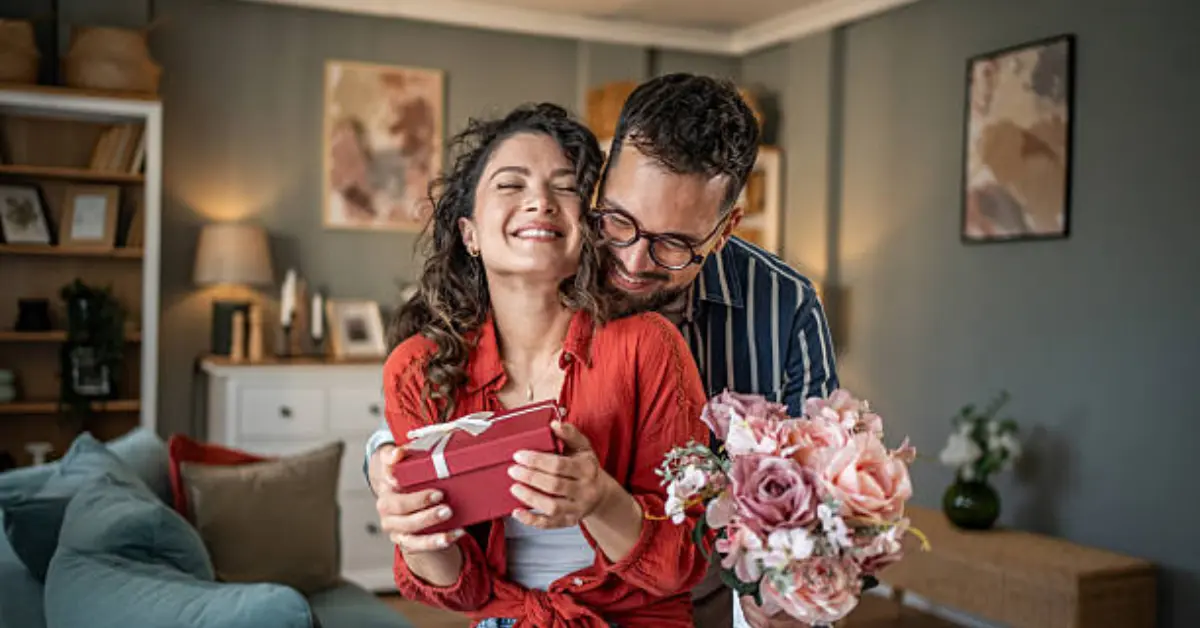 4th Anniversary — Fruit or Flowers